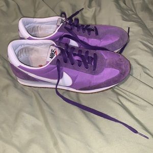 Vintage nike oceania running shoe